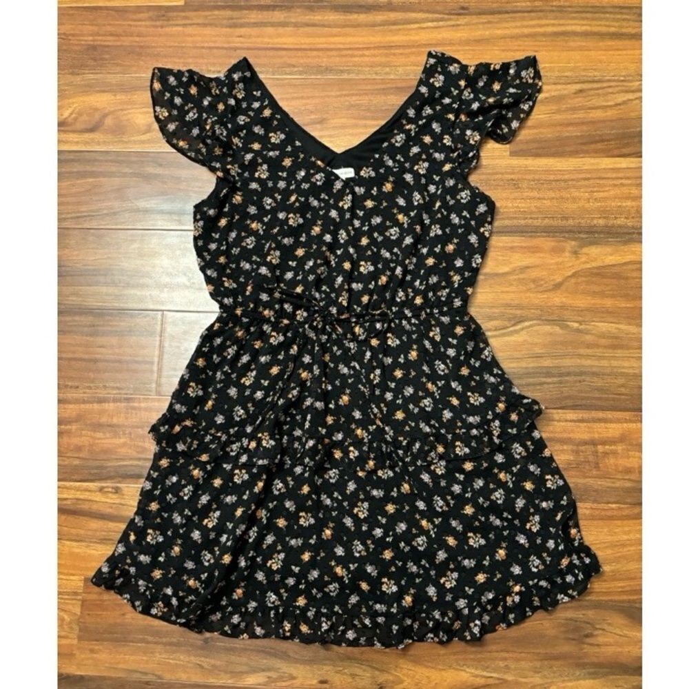 The General Good black tiered floral short sleeve dress NWOT